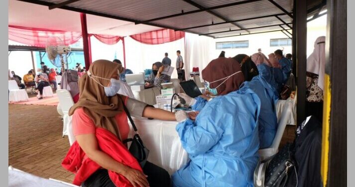 HUT Ke-10 PDAM Tirta Asasta Kota Depok Gelar Vaksin Dan Baksos