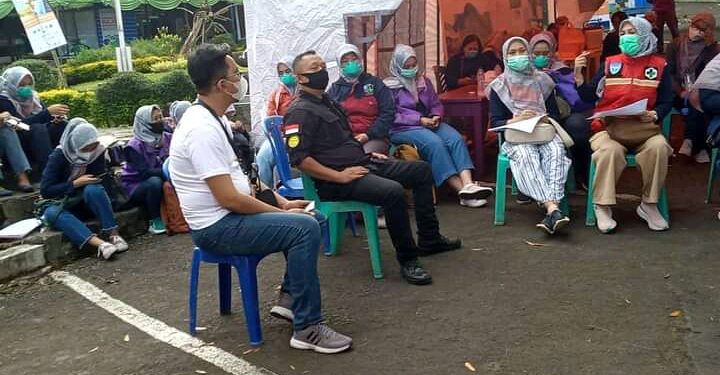 Sukarelawan MONTANA Bersama WANADRI dan MAPALA UI Gelar Vaksinasi Di Kaki Gunung Gede – Pangrango