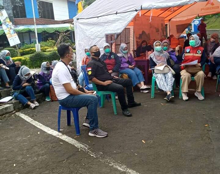 Sukarelawan MONTANA Bersama WANADRI dan MAPALA UI Gelar Vaksinasi Di Kaki Gunung Gede – Pangrango