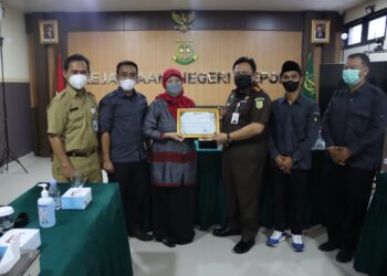 7 Jaksa Terbaik Kejari Depok Dapat Penghargaan dari Bawaslu Kota Depok