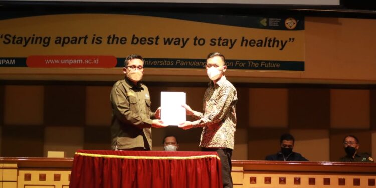 Alfa Dera SH.MH Pimpin 58 Ribu Alumni Universitas Pamulang