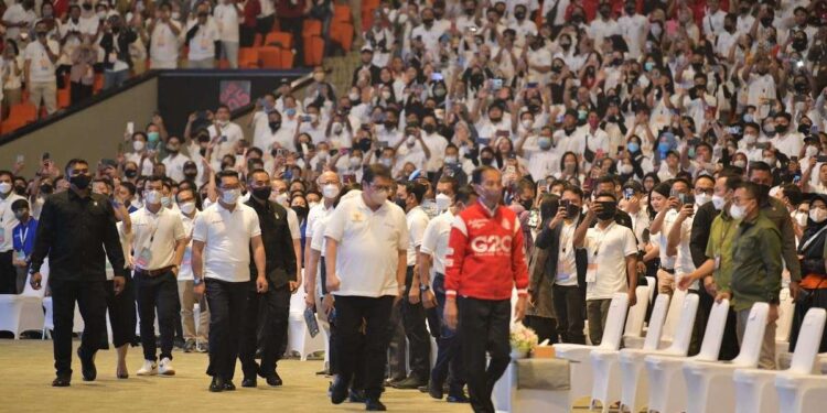 Ridwan Kamil Dampingi Presiden Joko Widodo dalam Acara Temu Raya Alumni Program Kartu Prakerja